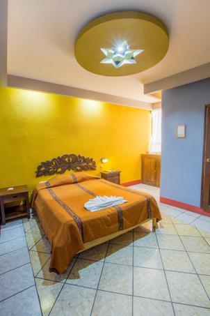 Hoteles Kakchiquel Панахачел Екстериор снимка