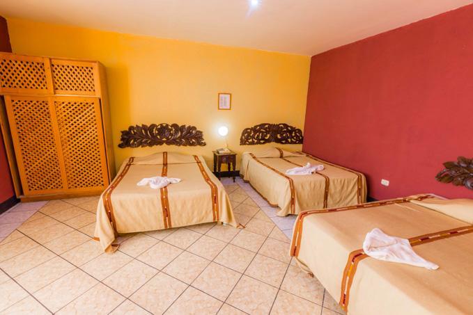 Hoteles Kakchiquel Панахачел Екстериор снимка