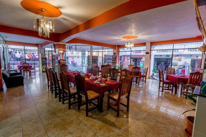 Hoteles Kakchiquel Панахачел Екстериор снимка